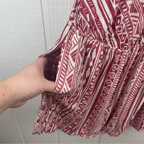 Kori America Boutique Aztec Print Romper with Pockets Size Small - Picture 4 of 6